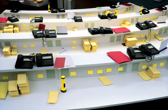 Thomas Demand Poll 2001