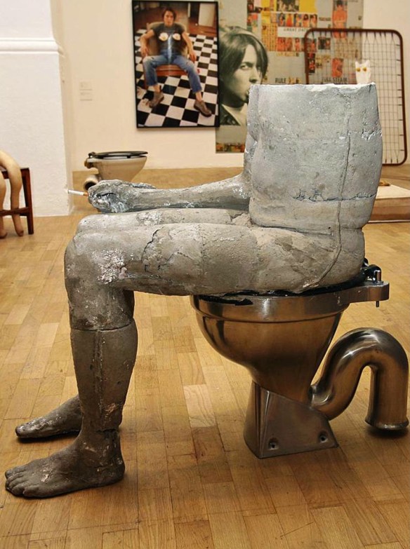 Sarah Lucas, Cnut, 2004