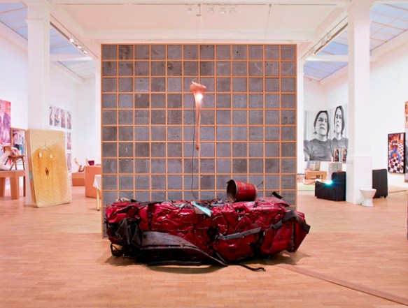 Sarah Lucas, Situation, Whitechapel Gallery, 2013