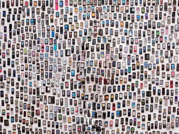 Liu Bolin, Lost in the City - Mobile Phones